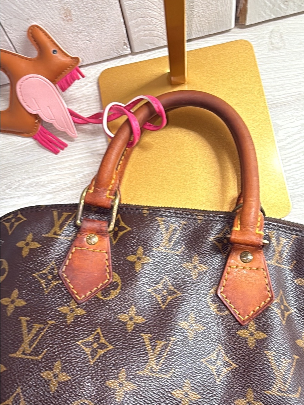 Vintage loved Louis Vuitton Alma and wallet set all
For one price !! - Picture 5 of 16